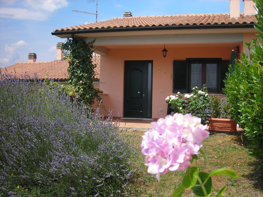 Residence Ai Campi Da Golf Saturnia Εξωτερικό φωτογραφία
