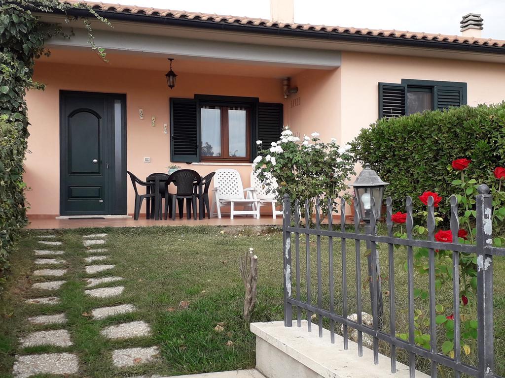 Residence Ai Campi Da Golf Saturnia Εξωτερικό φωτογραφία